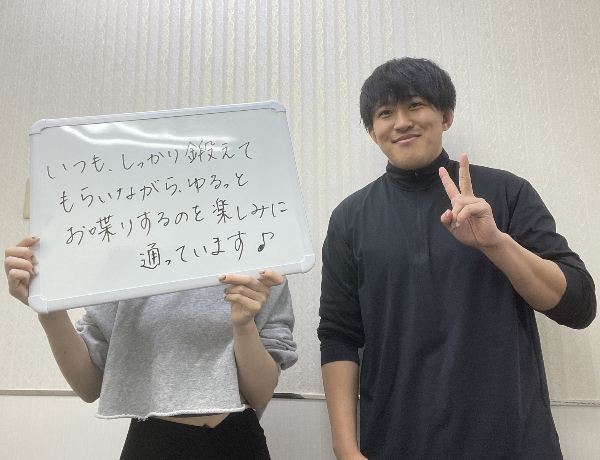 お客様とトレーナー、手書きの感想ボード 3